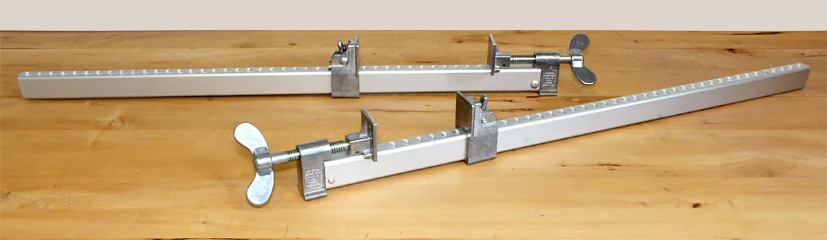 Barre de Serrage en Aluminium Ouverture 600 mm (24 pouces) DUBUQUE Barre de Serrage en Aluminium Ouverture 600 mm (24 pouces) DUBUQUE