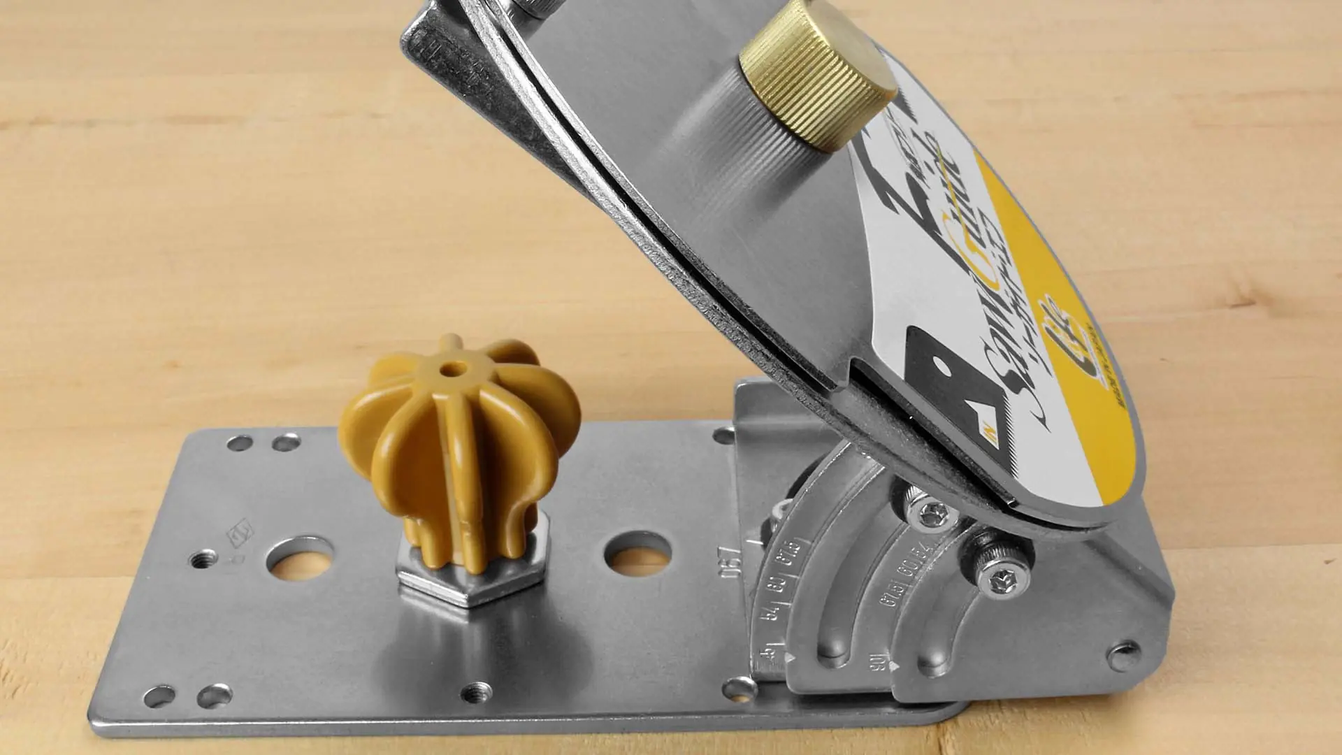 Guide de Sciage de Précision à Angle Libre avec Scie Guide de Sciage de Précision à Angle Libre avec Scie