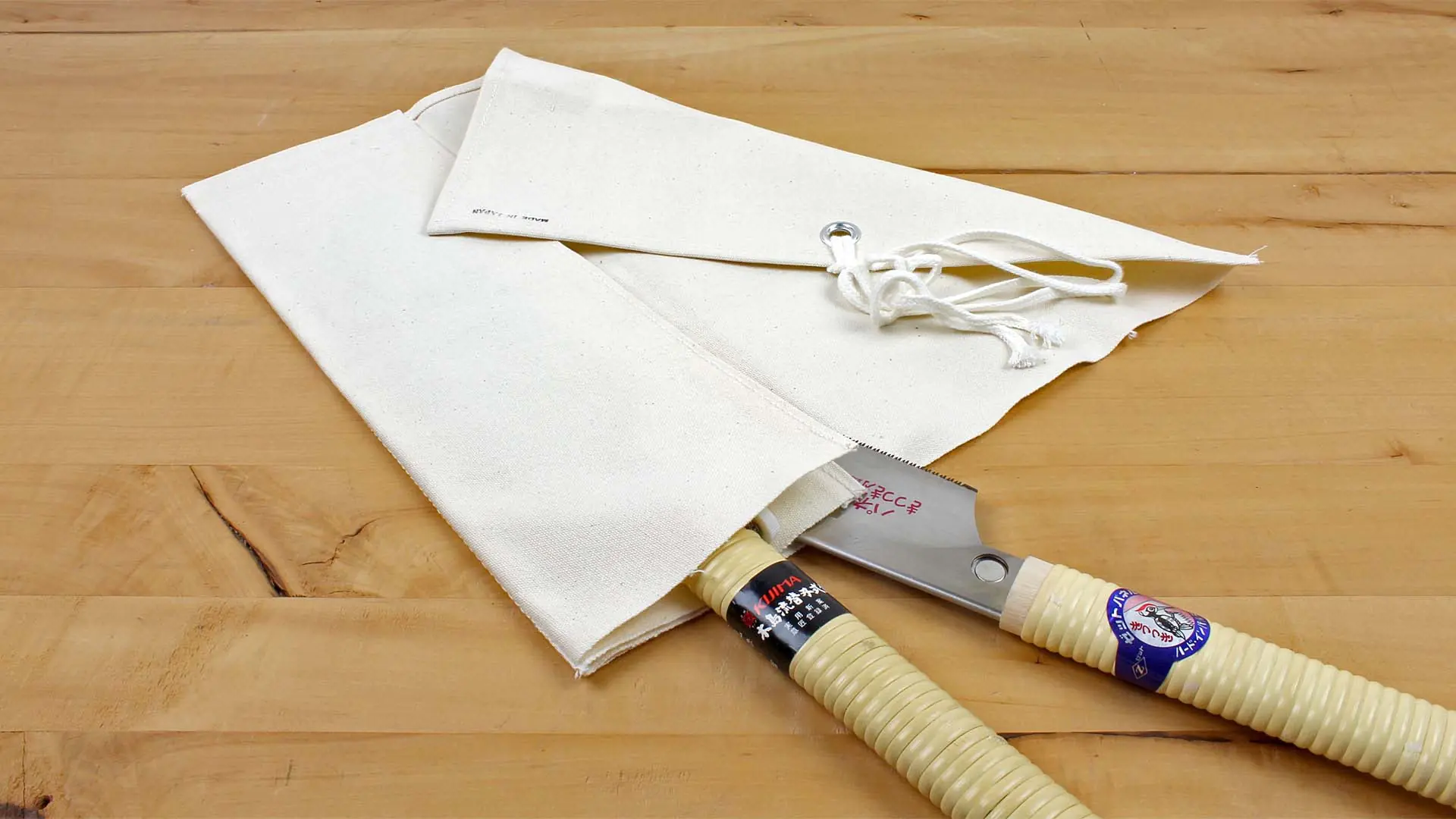 Housse de Scie sur Toile non Teintée pour 3 Scies Japonaises Housse de Scie sur Toile non Teintée pour 3 Scies Japonaises