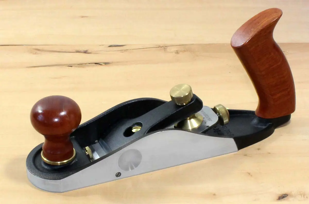 Petit rabot à angle faible (Small Bevel-Up Smooth Plane) VERITAS