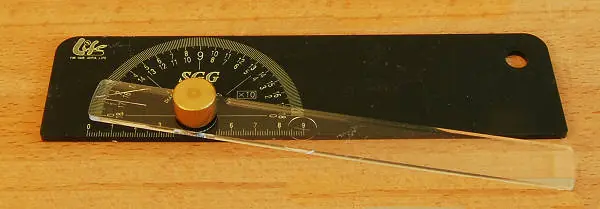 Guide de scie pour un réglage d'angle de haute précision