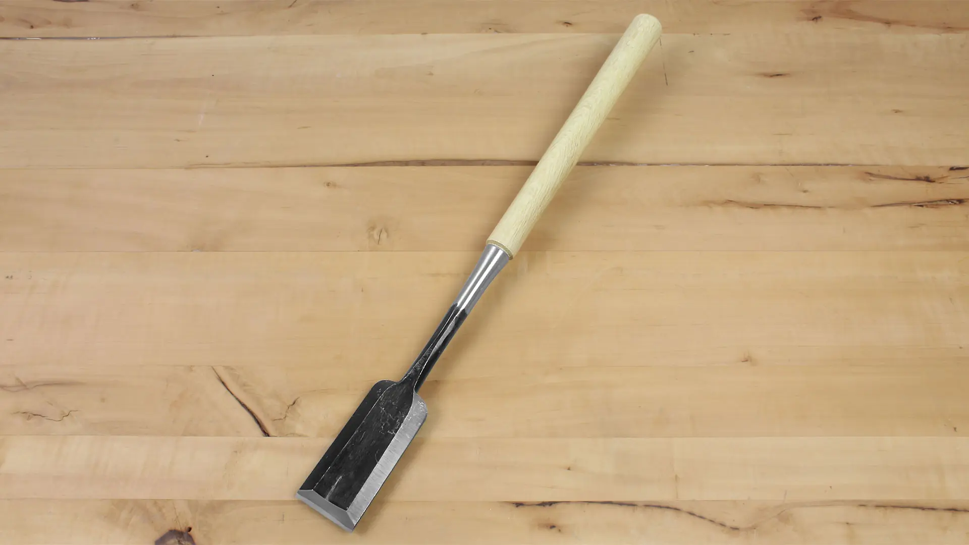 Sashi Nomi - Ciseau à Bois Long Japonais 54 mm Longueur Totale 575 mm - avec Manche en Chêne Blanc Sashi Nomi - Ciseau à Bois Long Japonais 54 mm Longueur Totale 575 mm - avec Manche en Chêne Blanc