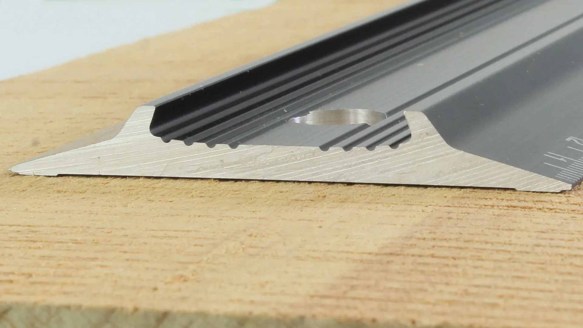 Règles en aluminium 30cm VERITAS Règles en aluminium 30cm VERITAS