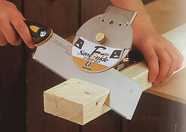 Guide de Sciage de Précision à Angle Libre avec Scie Guide de Sciage de Précision à Angle Libre avec Scie