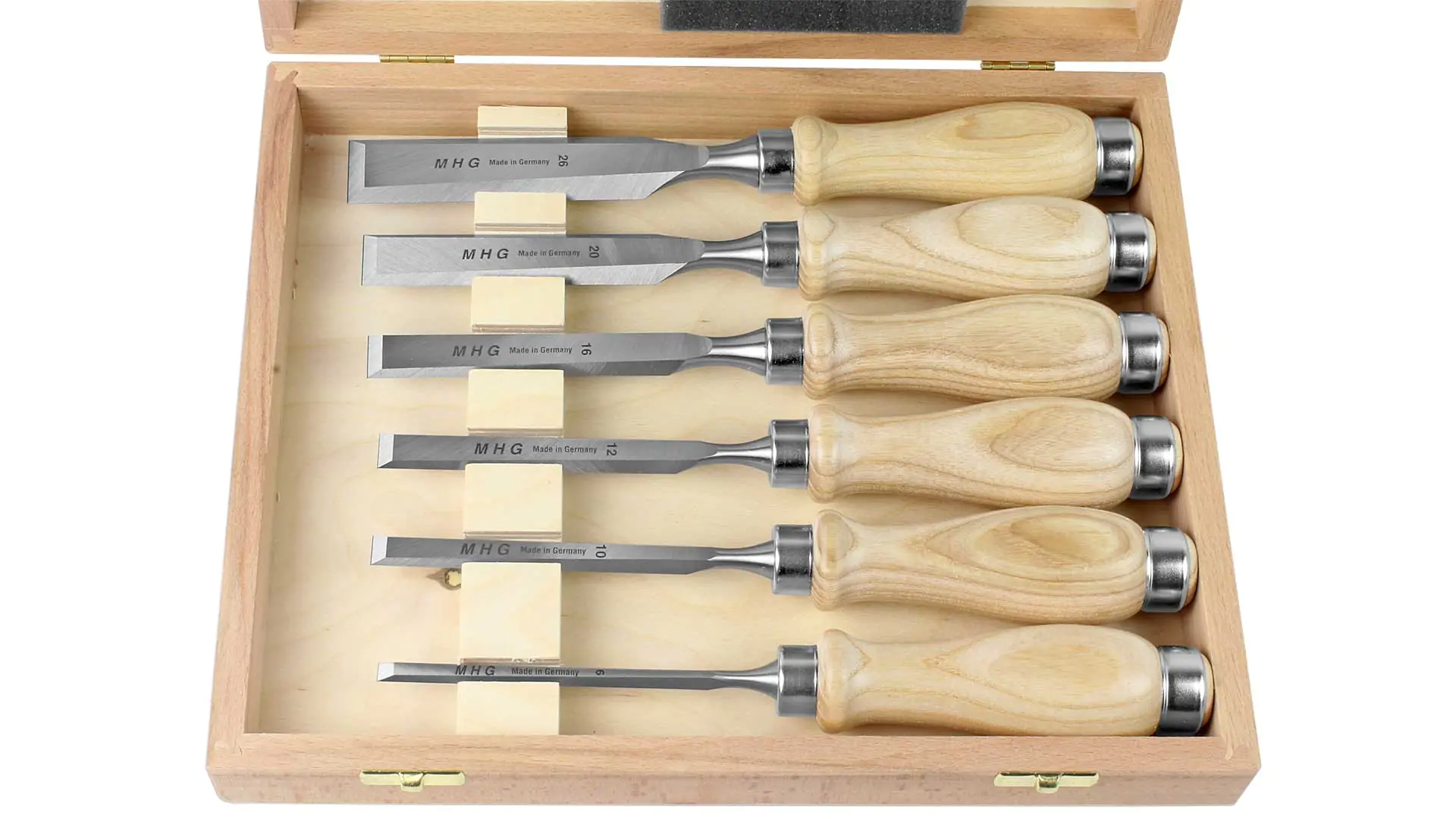 Jeu de 6 ciseaux à bois 6-10-12-16-20-26mm avec manche en frêne huilé, rond, biseau latéral aplati - dans un coffret en bois MHG