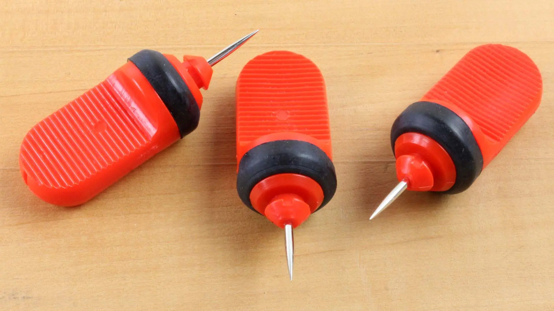Lot de 3 Mini Pointes d'Ancrage Rouges pour Fils de Marquage à la Craie ou l'Encre SHINWA