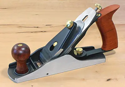 Rabot de Lissage n°4 PM-V11 Lame 2 pouces (51 mm) VERITAS Rabot de Lissage n°4 PM-V11 Lame 2 pouces (51 mm) VERITAS