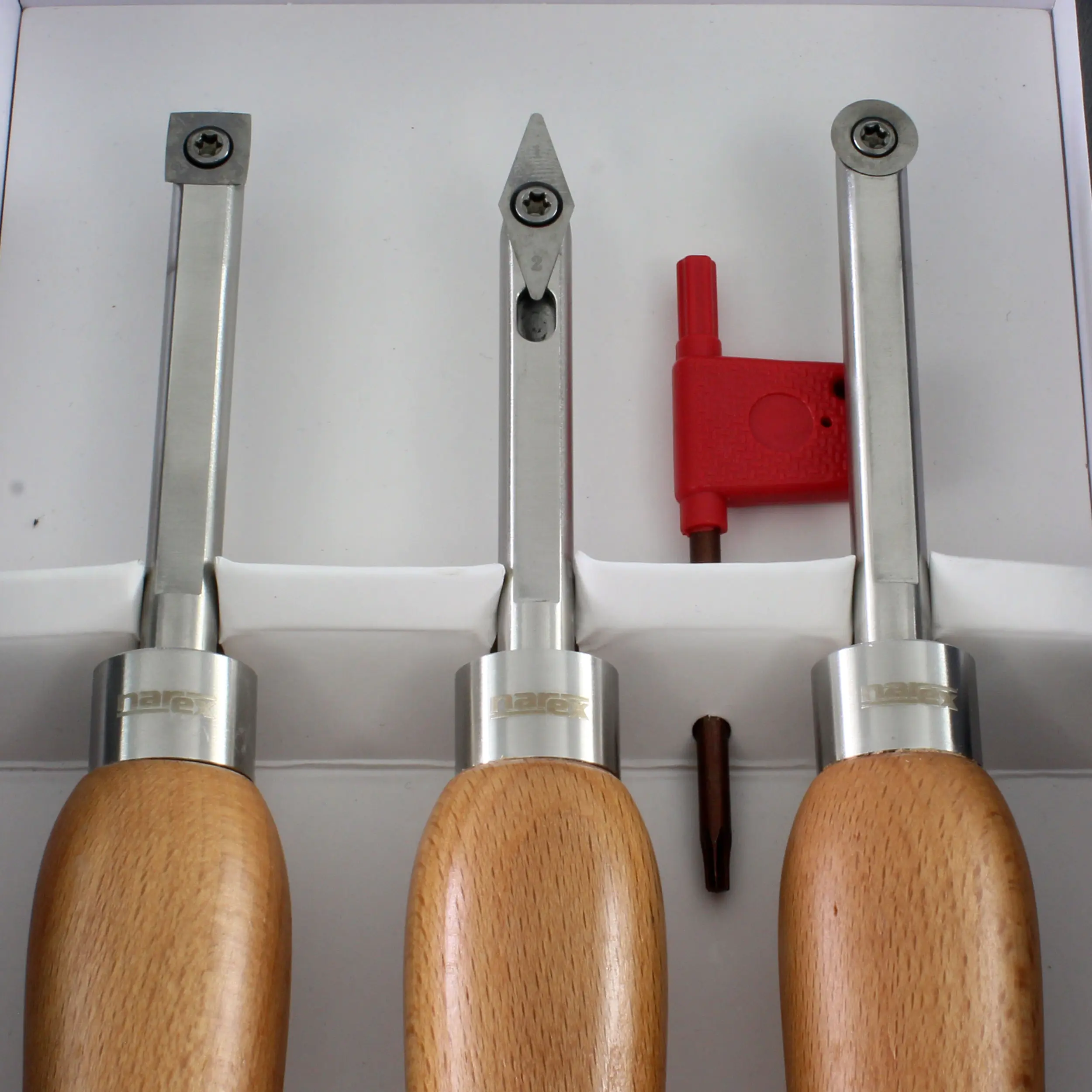 Jeu d'outils de tournage MINI avec pointes en carbure NAREX